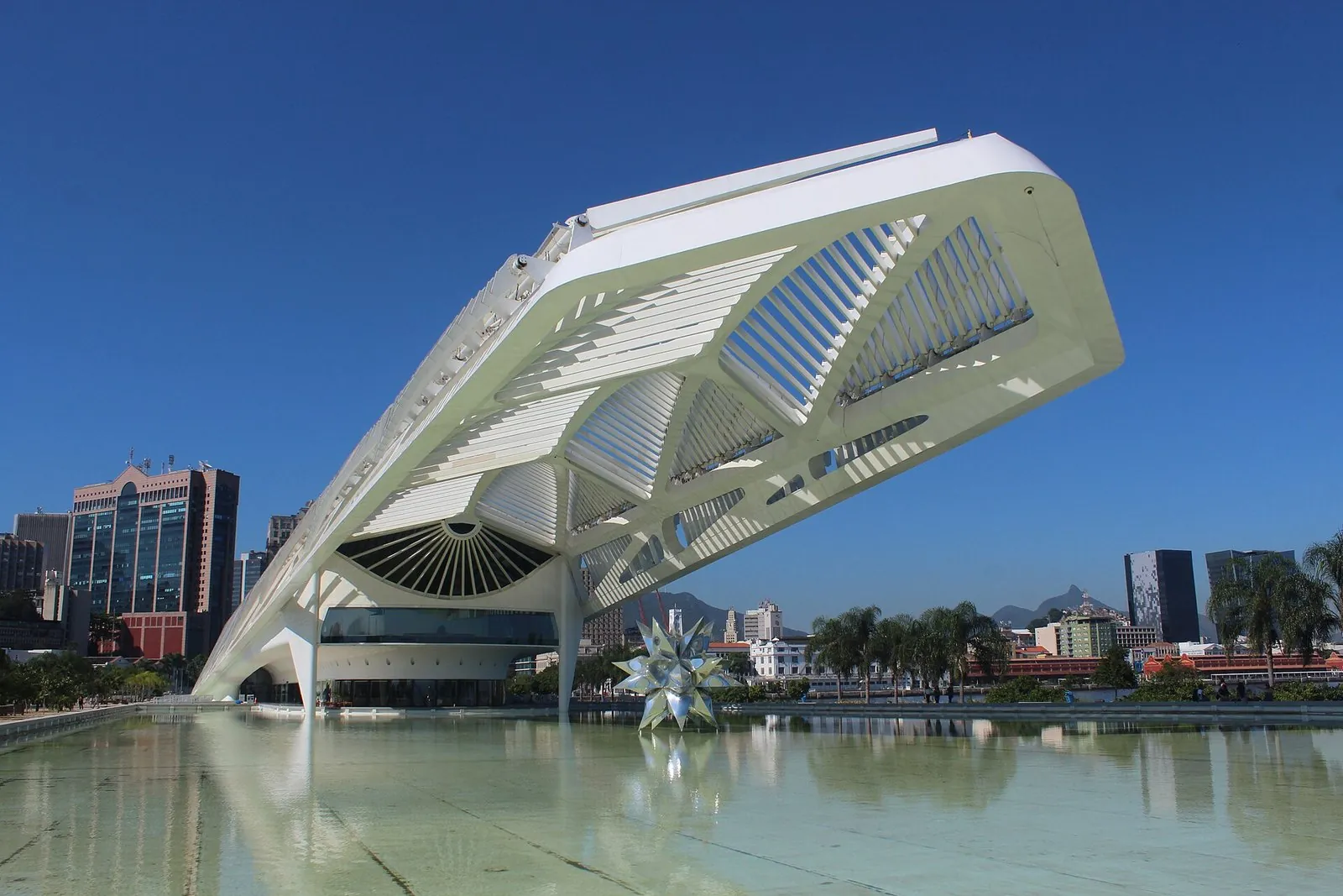 Ground-level Museu do Amanhã with solar canopy detail