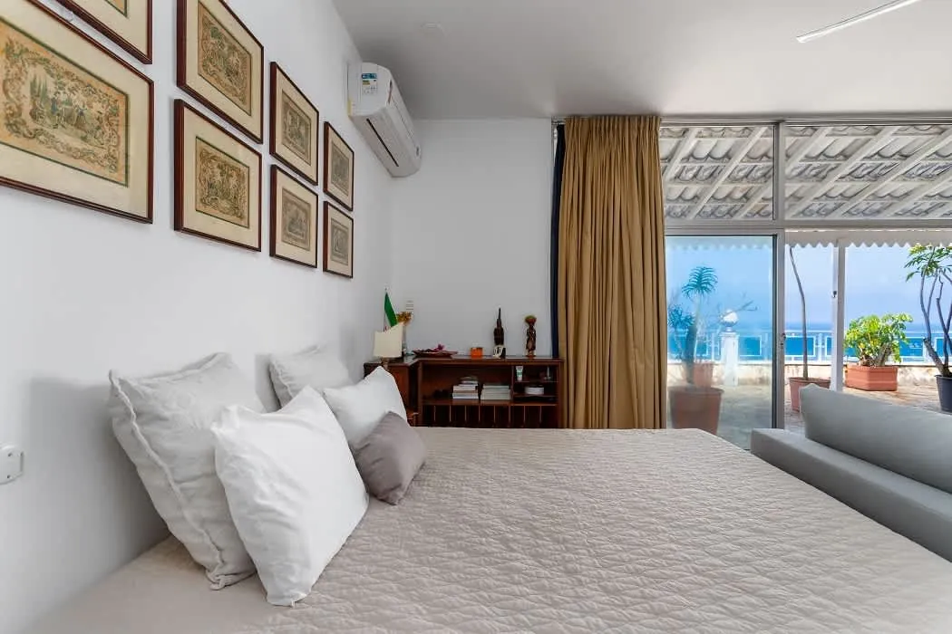 Ipanema Beach Linear Penthouse — photo 10 of 11 (penthouse, Ipanema, Rio de Janeiro)