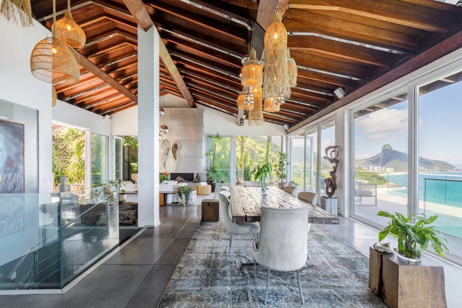 Joá Oceanfront Mansion — photo 24 of 34 (villa, Joá, Rio de Janeiro)