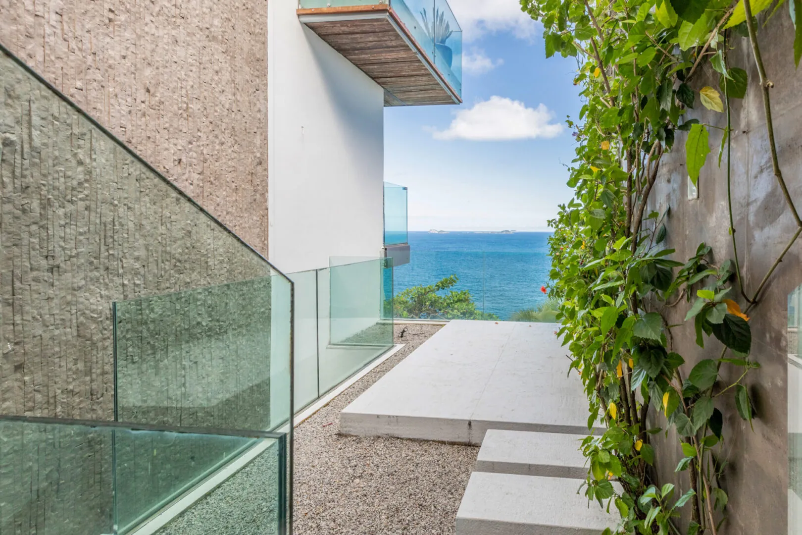 Joá Oceanfront Mansion — photo 32 of 34 (villa, Joá, Rio de Janeiro)