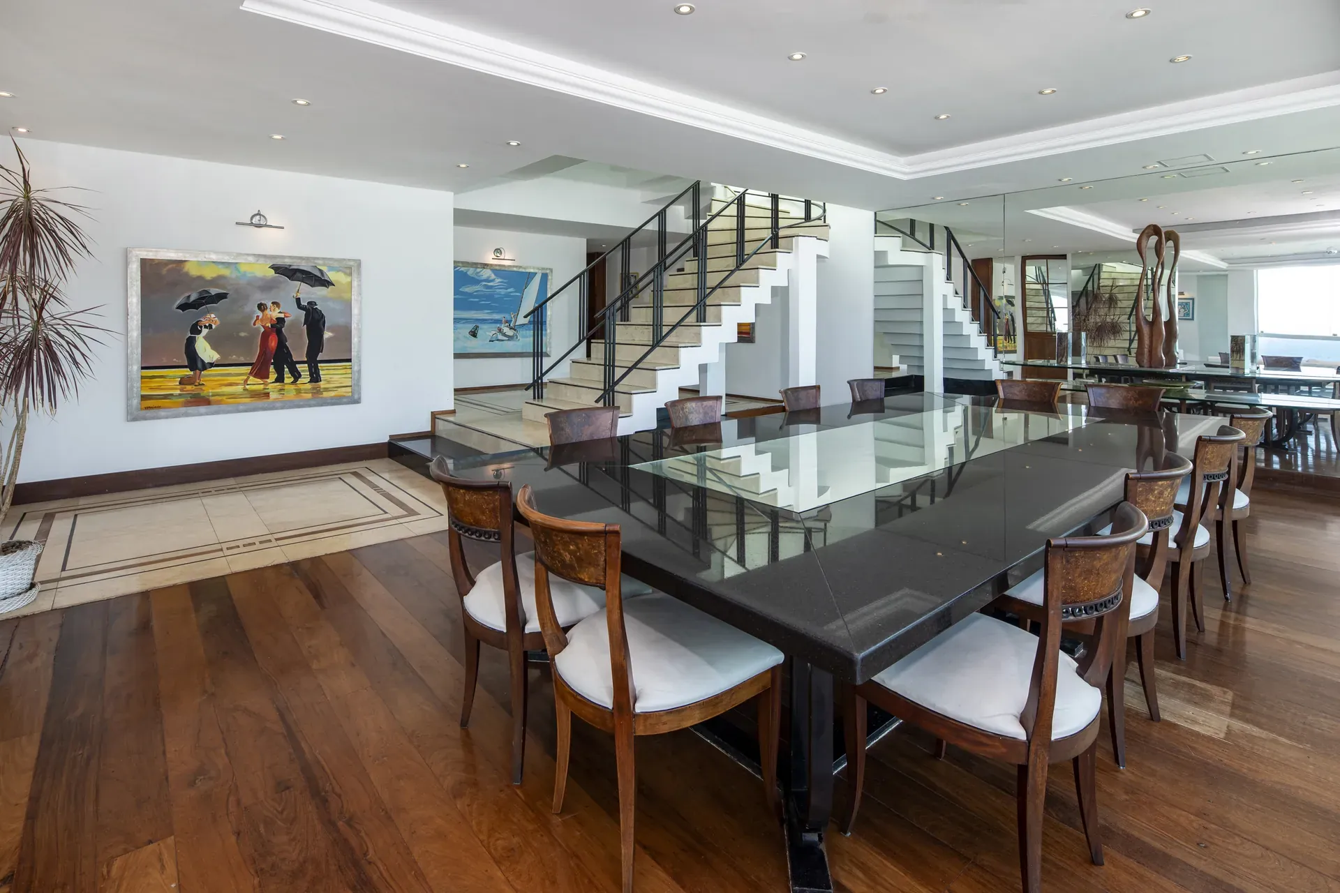 Private chef preparing a tasting menu in an ADV residence